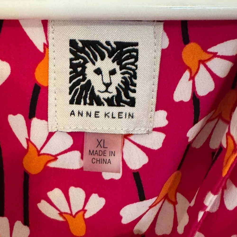 Women’s—Anne Klein Bright Magenta Sleeveless V-Neck Belted Maxi Dress. Size XL. - Picture 14 of 16